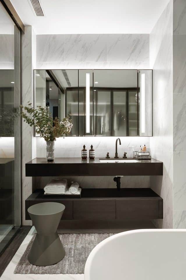 Tait Sathorn 12, Bangkok 5