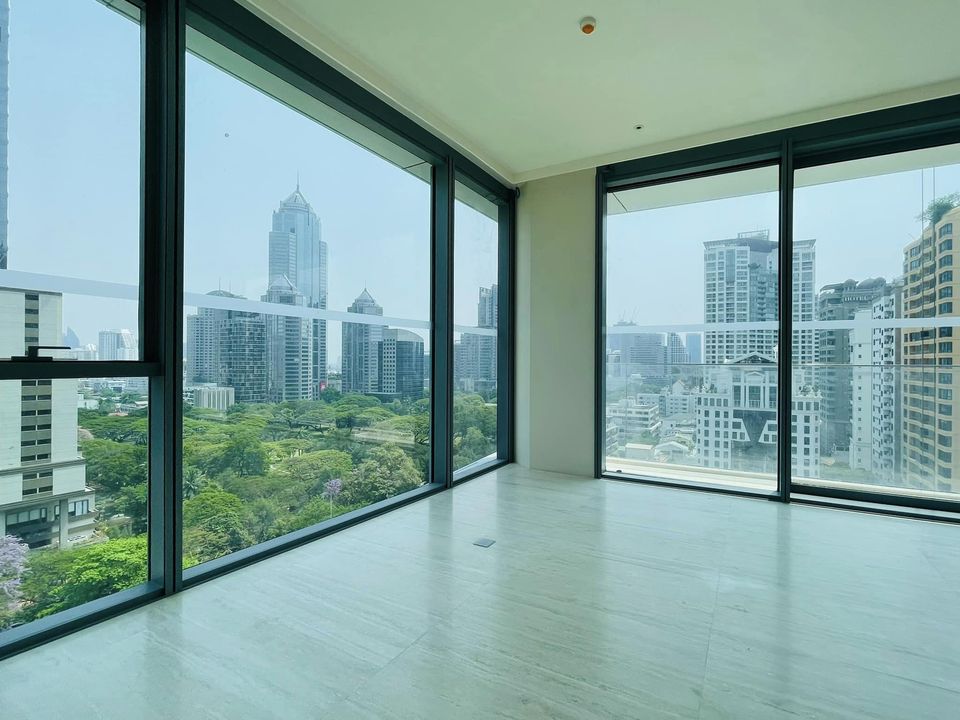 Scope Langsuan, Bangkok 3