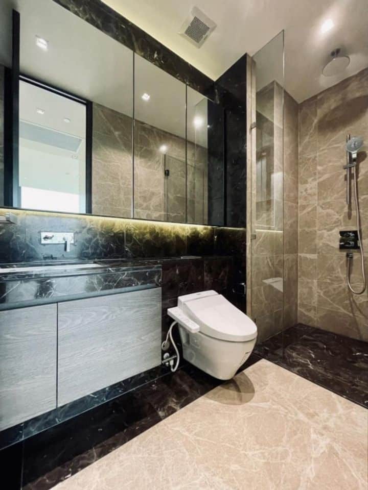 28 Chidlom, Bangkok 5