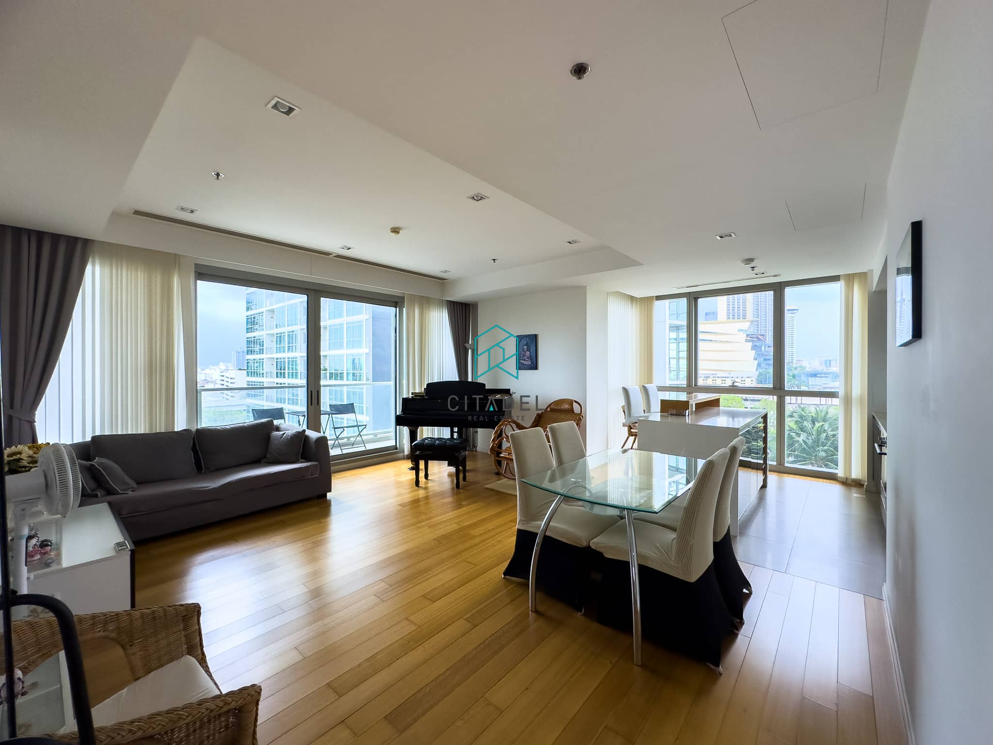 The River Condominium, Bangkok 1