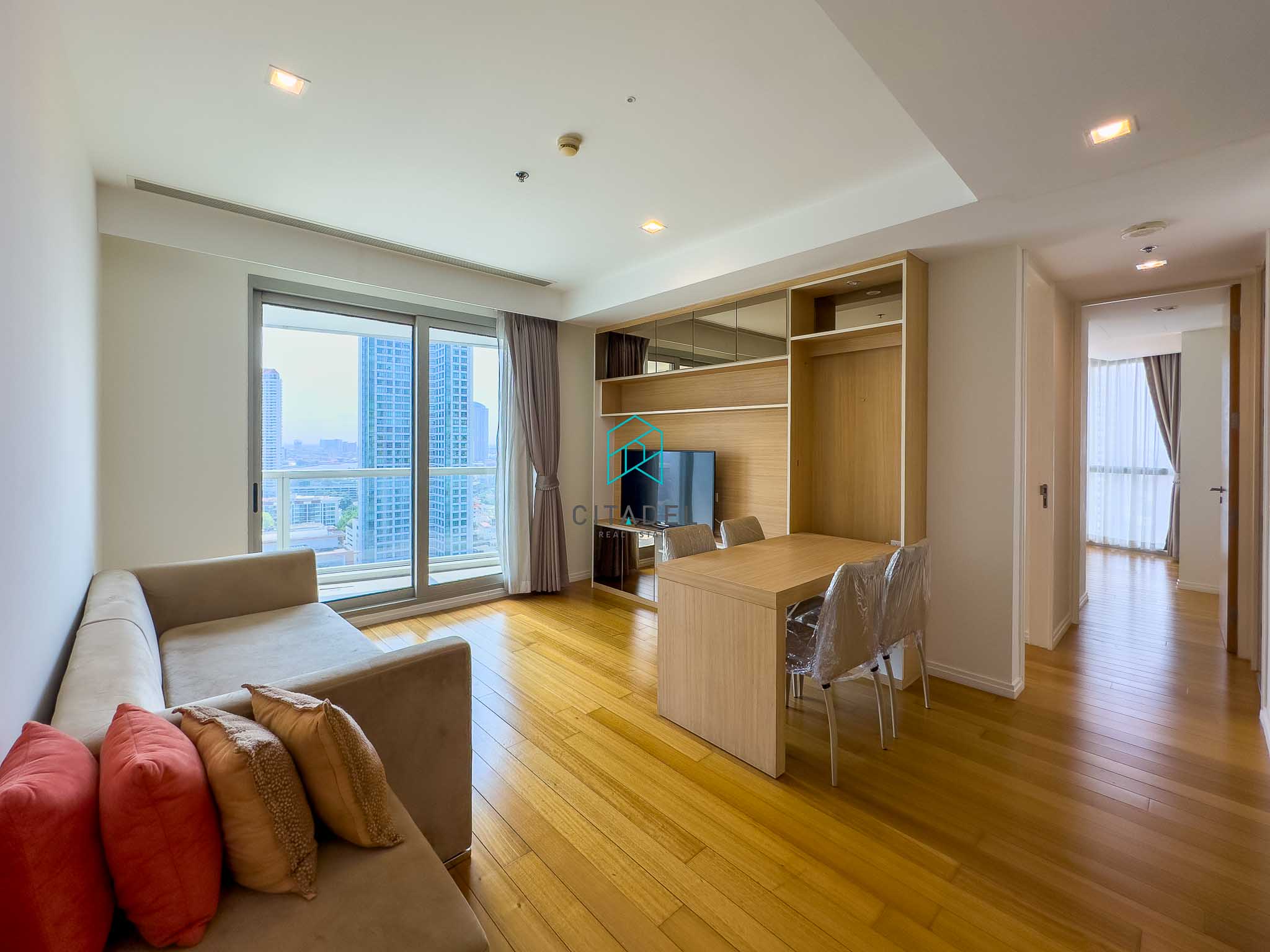 The River Condominium, Bangkok 1