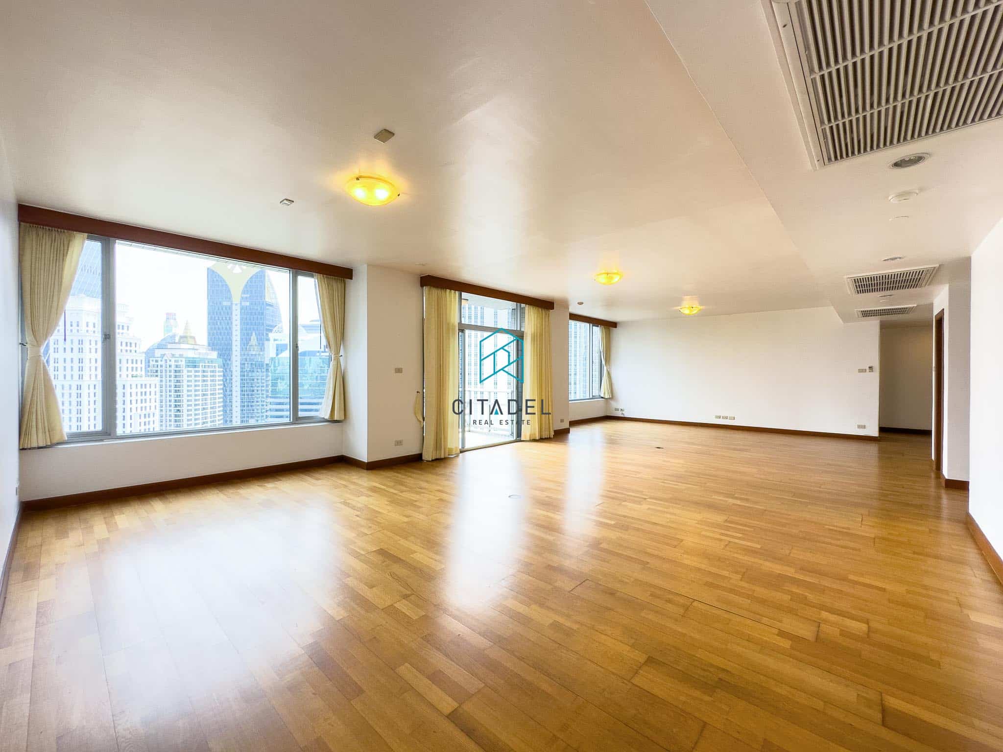 All Seasons Mansion, Bangkok 1