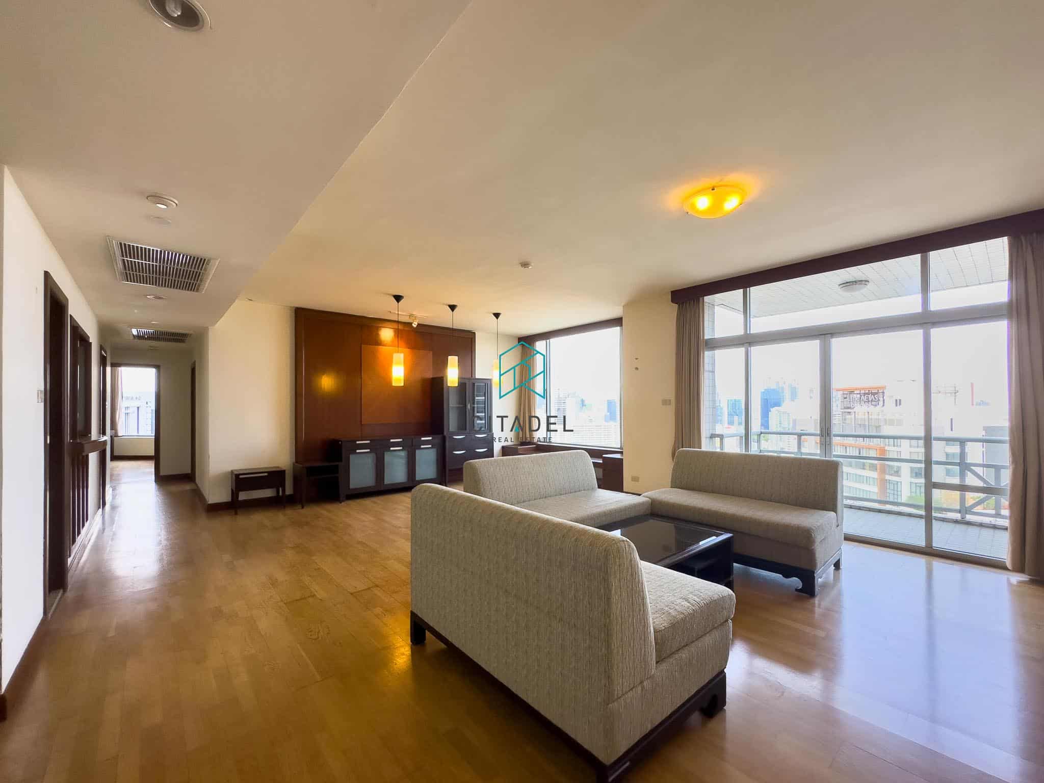 All Seasons Mansion, Bangkok 1
