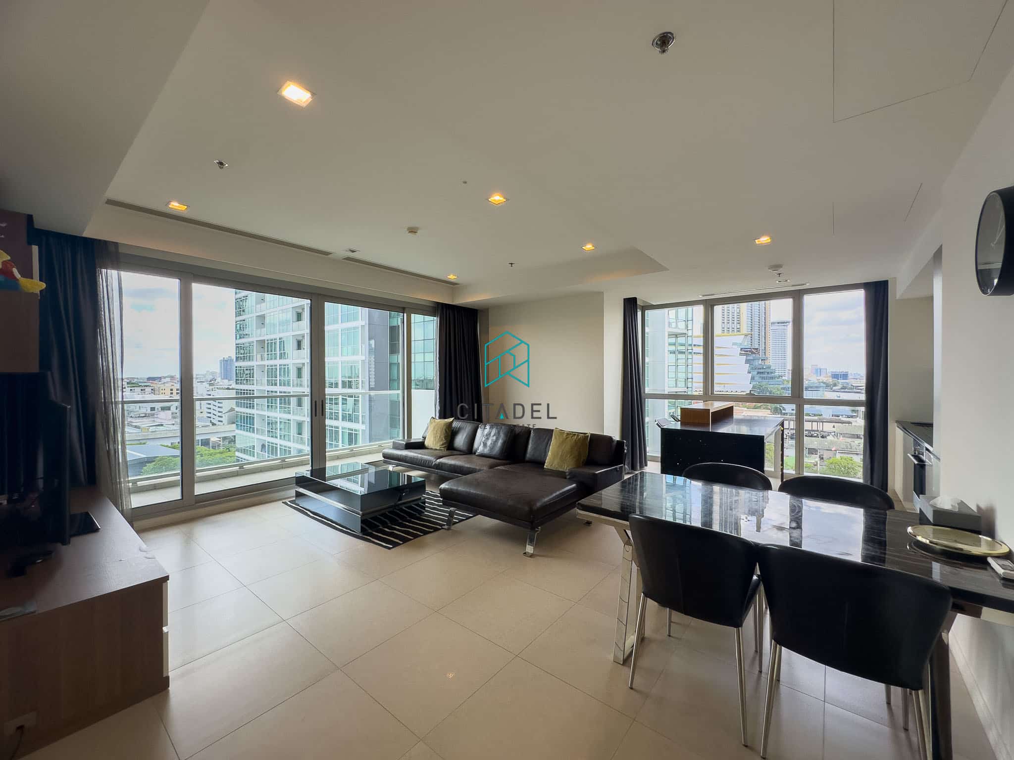 The River Condominium, Bangkok 1