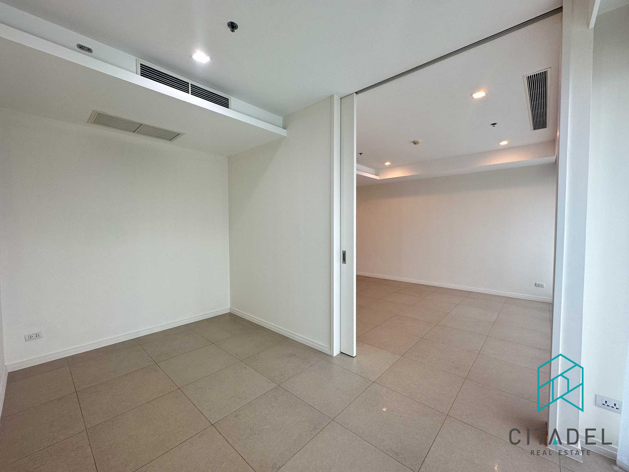 The River Condominium, Bangkok 4
