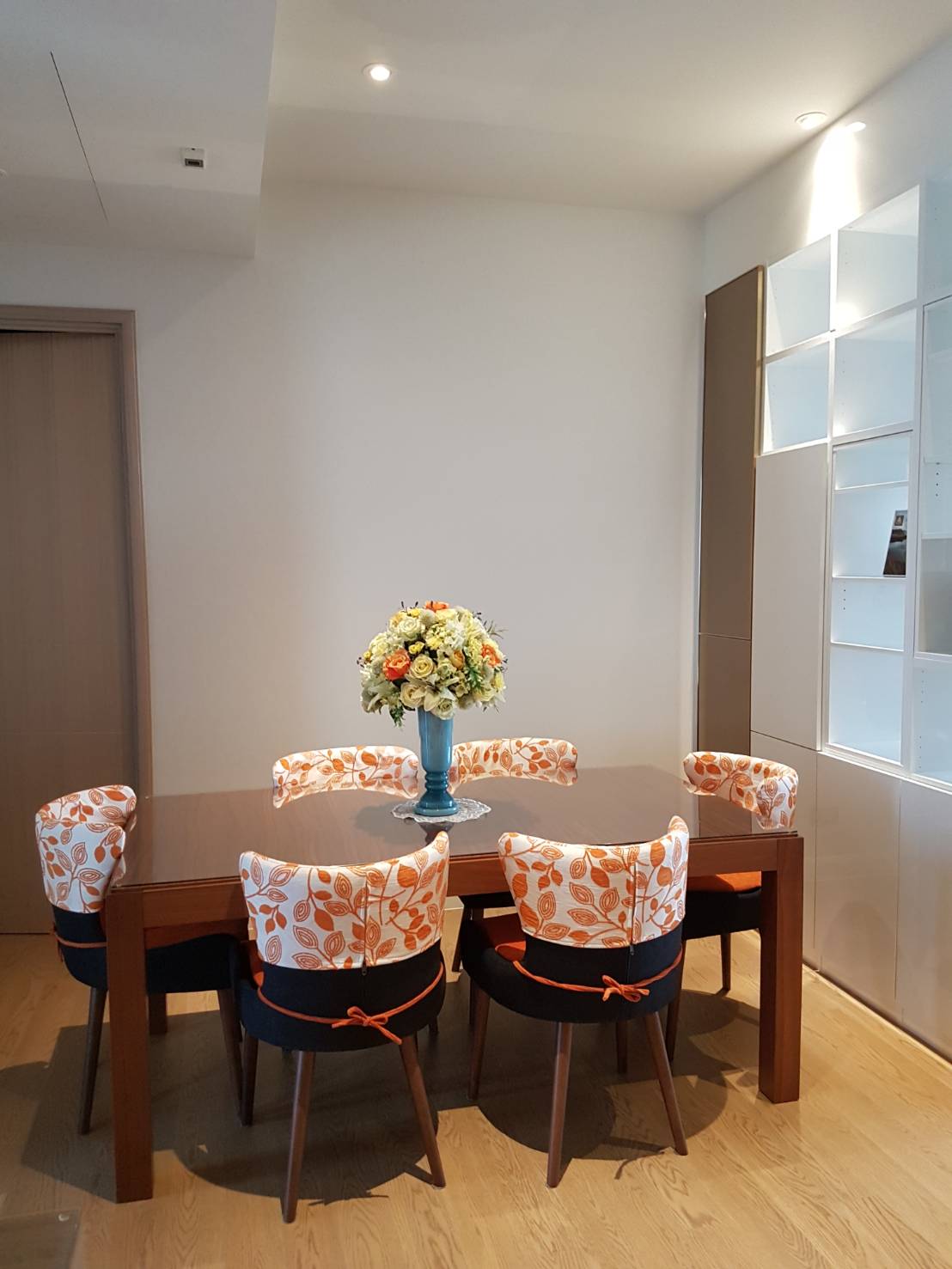Magnolias Waterfront Residences, Bangkok 1