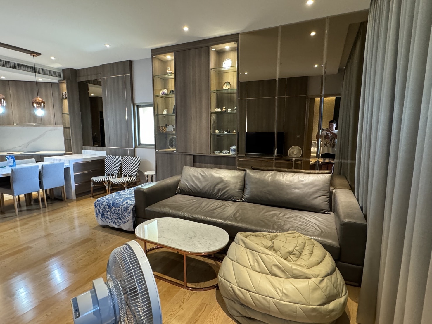 Magnolias Waterfront Residences, Bangkok 2