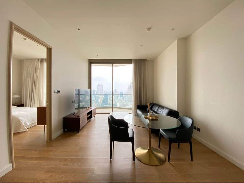 Magnolias Waterfront Residences, Bangkok 1