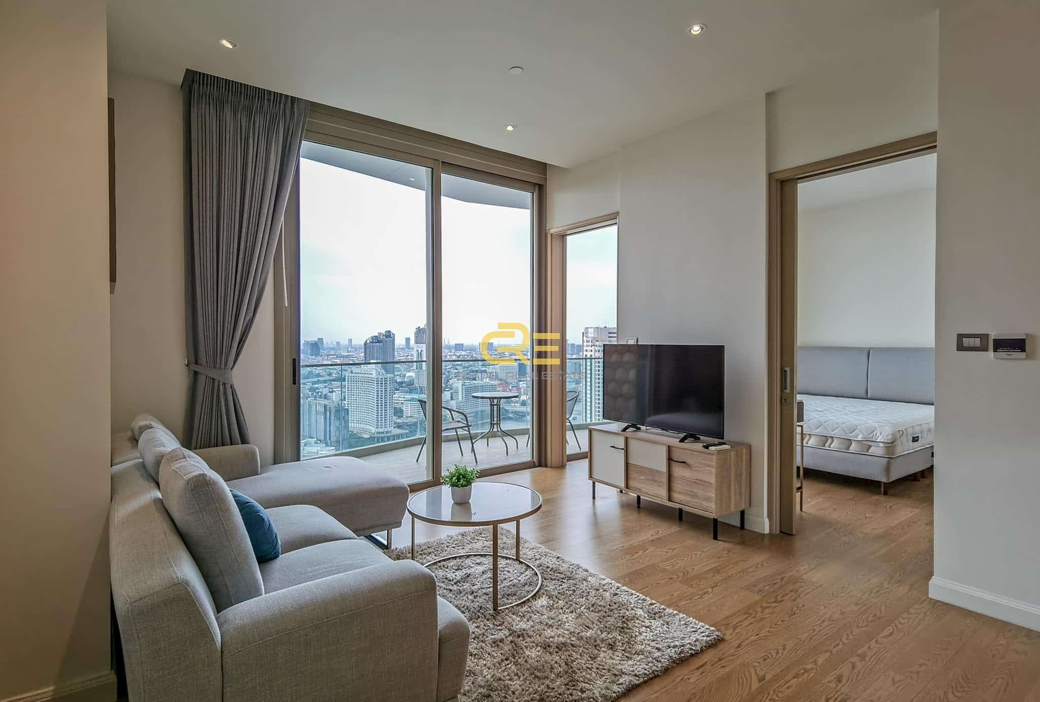 Magnolias Waterfront Residences, Bangkok 3