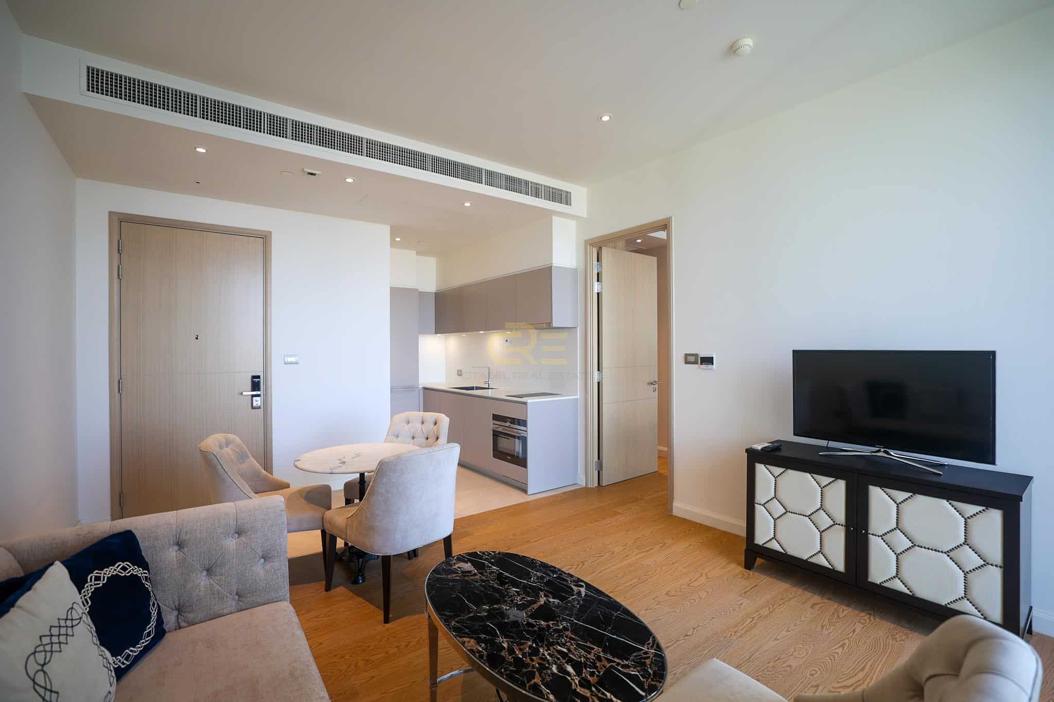 Magnolias Waterfront Residences, Bangkok 1