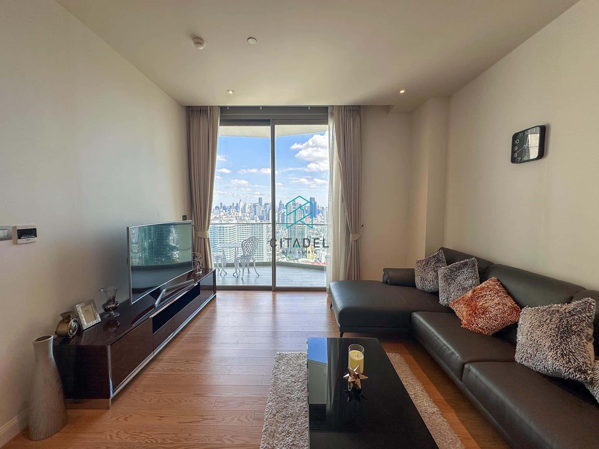Magnolias Waterfront Residences, Bangkok 1