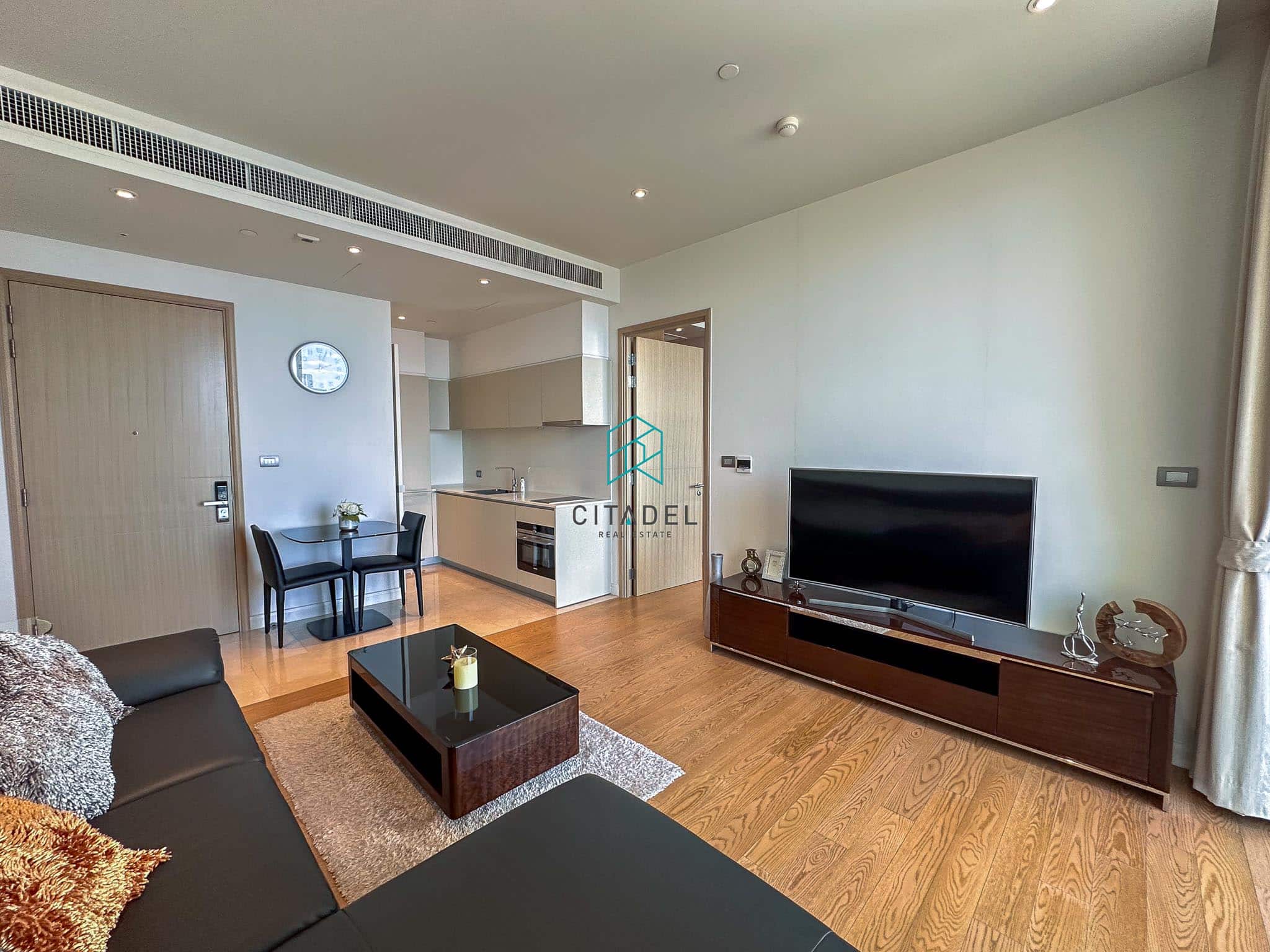 Magnolias Waterfront Residences, Bangkok 5