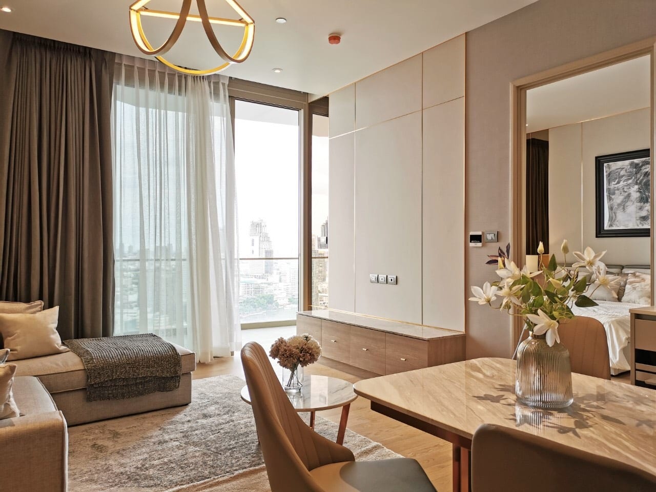 Magnolias Waterfront Residences, Bangkok 2