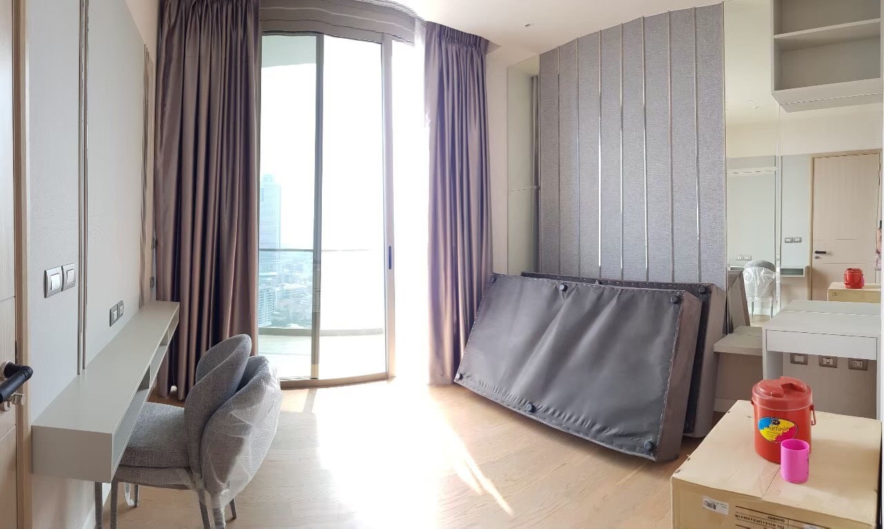 Magnolias Waterfront Residences, Bangkok 2