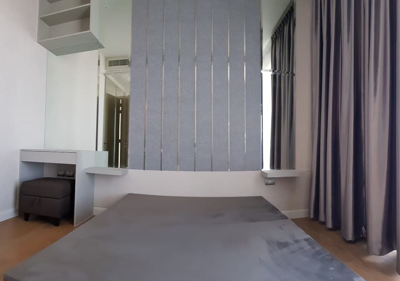 Magnolias Waterfront Residences, Bangkok 4
