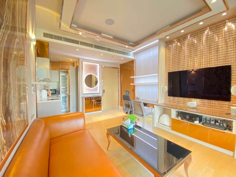 Magnolias Waterfront Residences, Bangkok 3