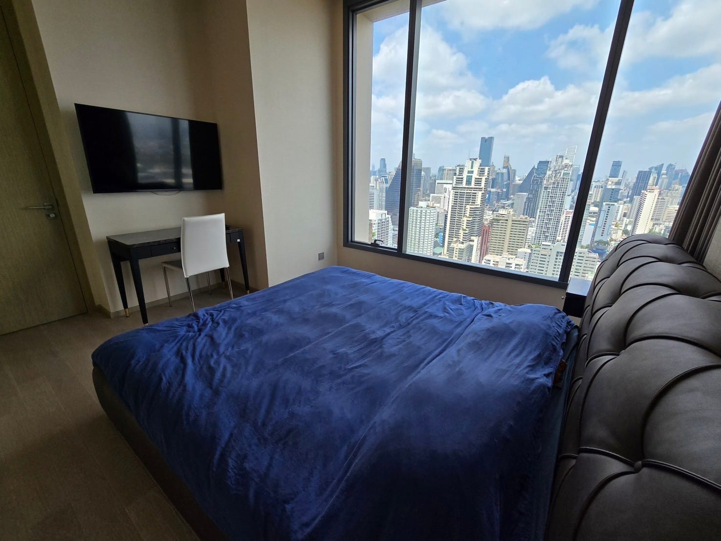 The Esse Asoke, Bangkok 3