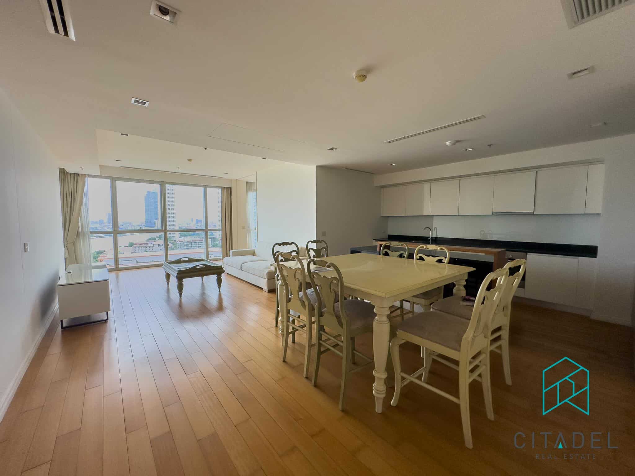 The River Condominium, Bangkok 1
