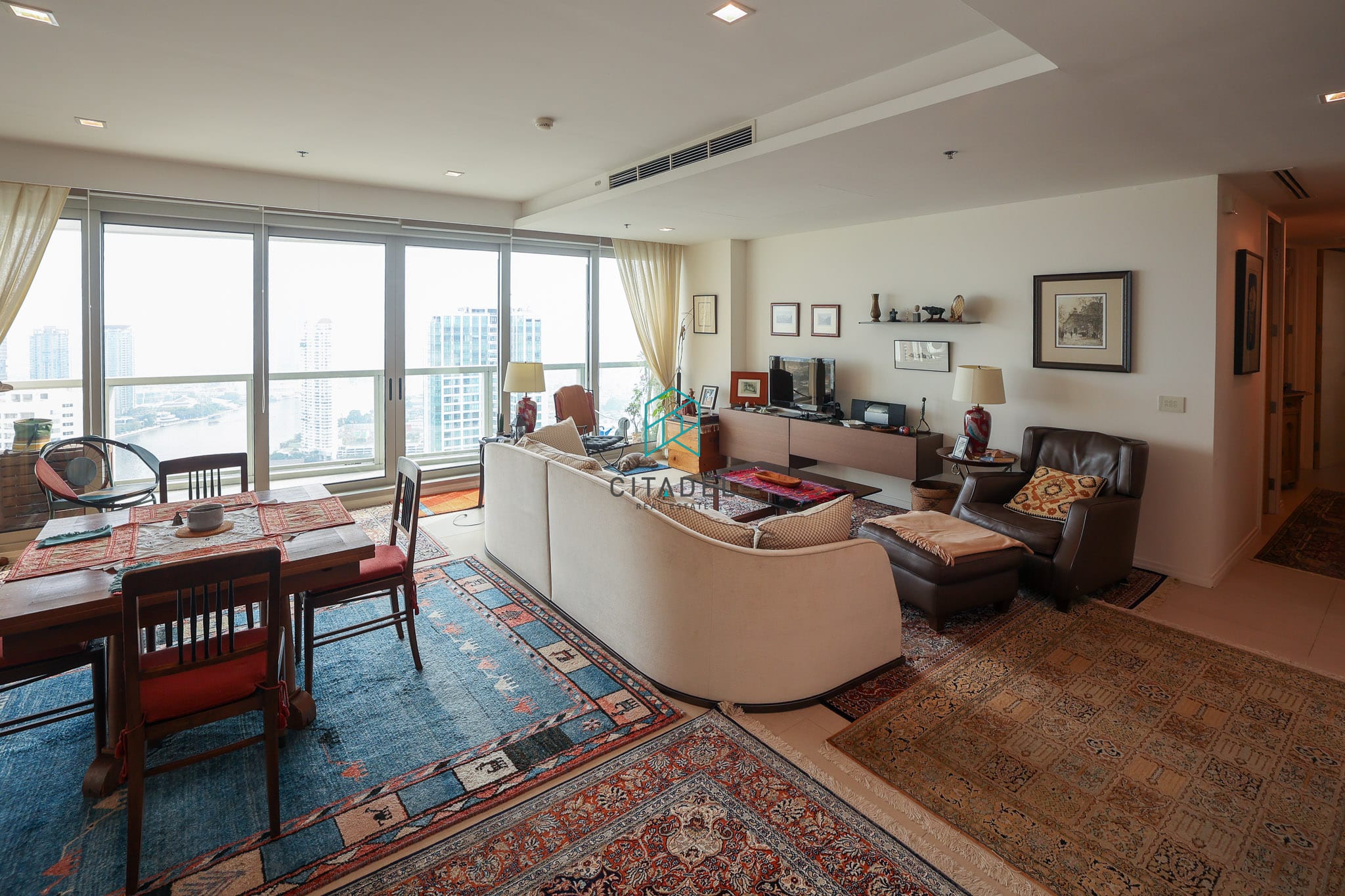 The River Condominium, Bangkok 1