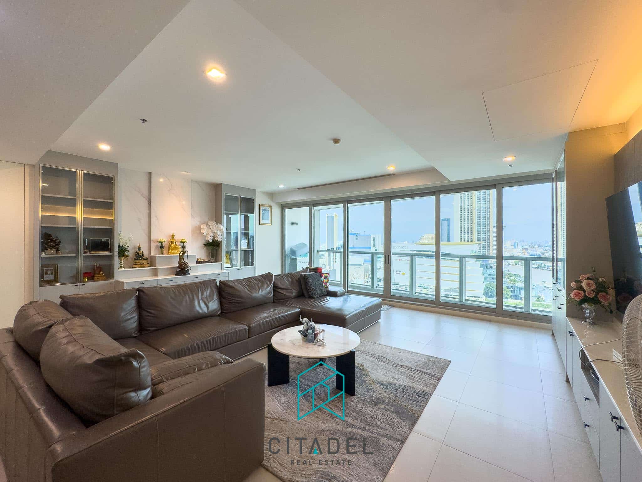 The River Condominium, Bangkok 1