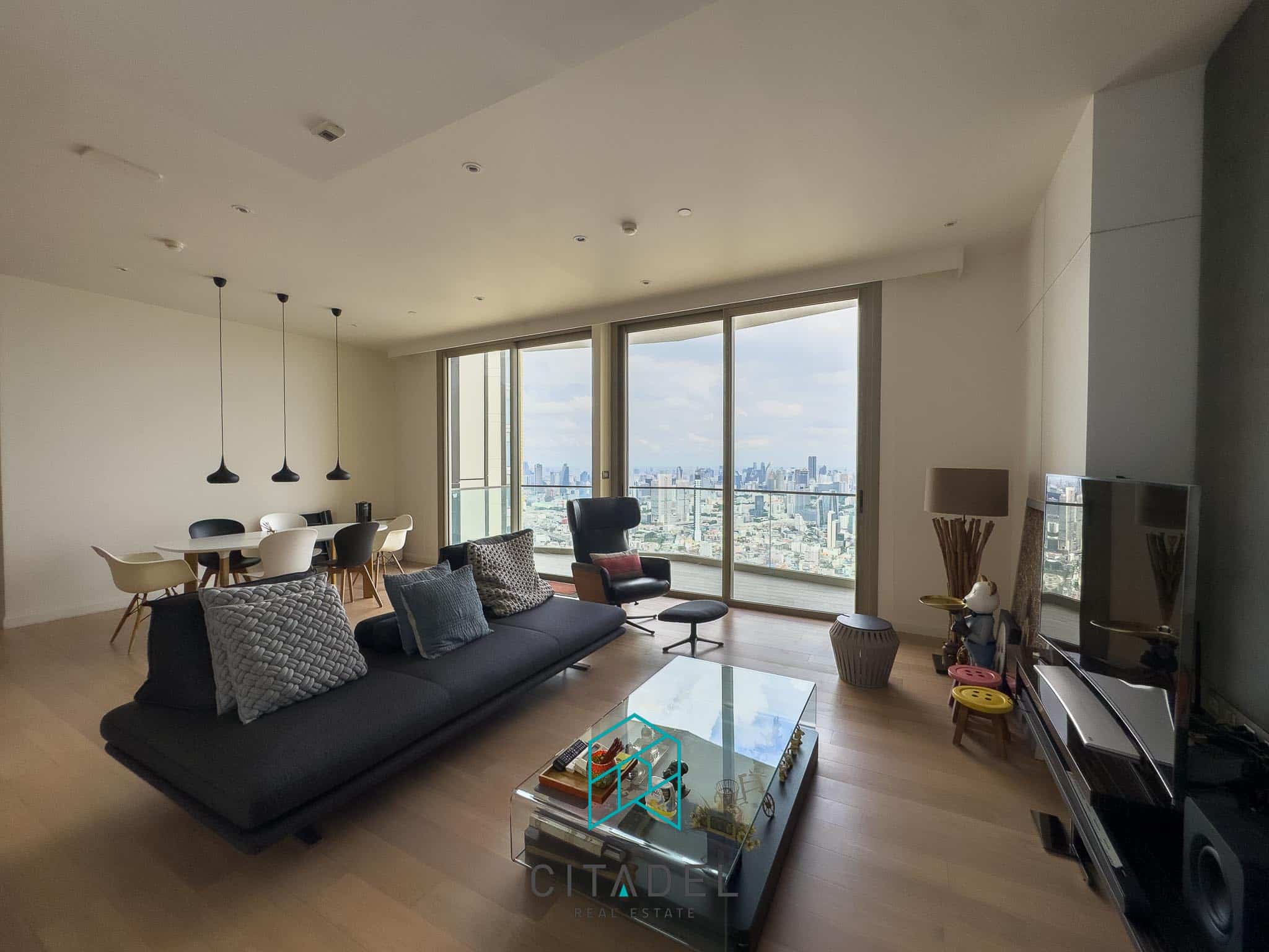 Magnolias Waterfront Residences, Bangkok 1