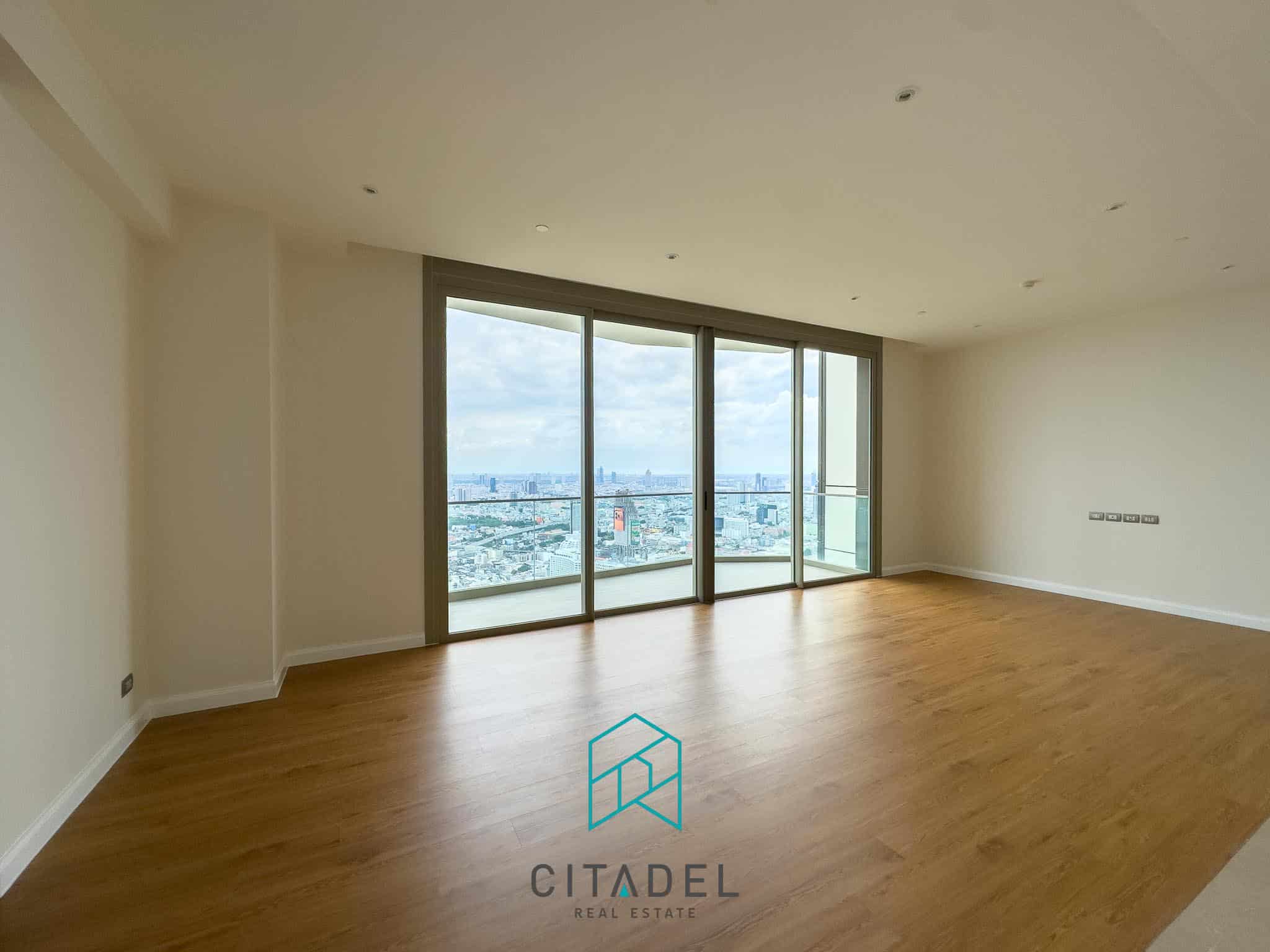 Magnolias Waterfront Residences, Bangkok 1