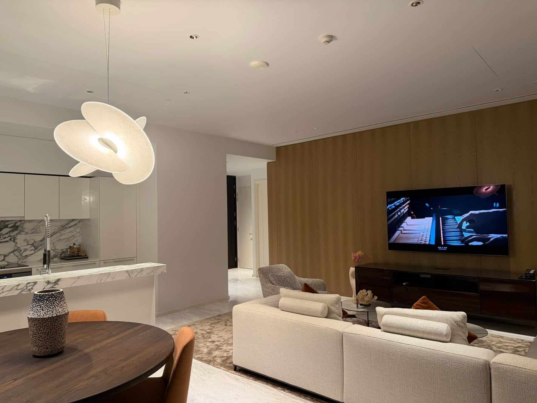 Four Seasons Private Residences, Bangkok 3